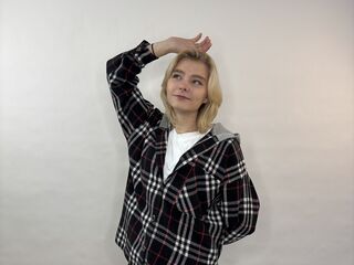 nude cam girl picture LorieYancy
