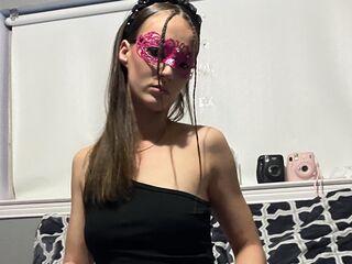 camgirl fingering shaved pussy Lovelylilithh