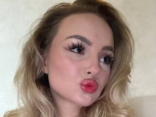 beautiful cam girl LucettaBodge