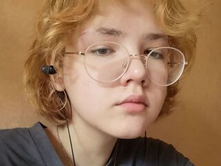 free chatroom LucyRandy