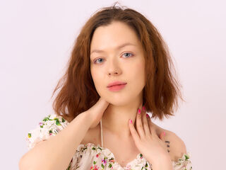 live chat LunarLily