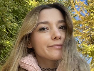 cam girl chat LunariaVelvet