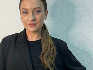 live cam chat LyndaEstle