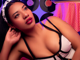 naughty camgirl MaibeScot