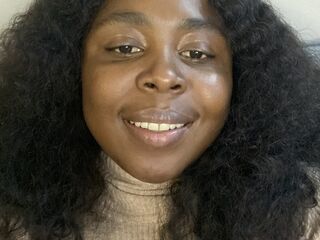 camwhore shaved pussy MayaBrownn