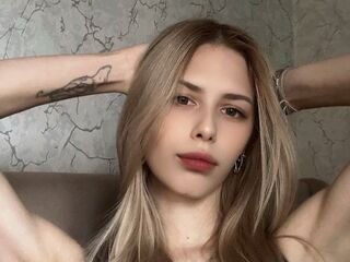 camwhore shaving pussy MayeRidenour