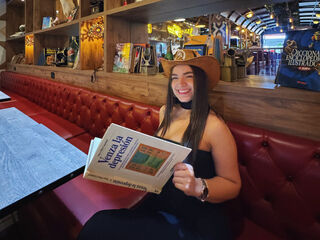 naked cam live MelanyCol