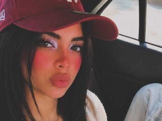 hot camslut MeliThompson