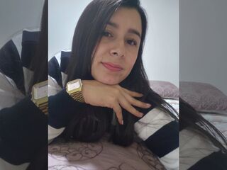 camgirl masturbating with sex toy MelisaBlom
