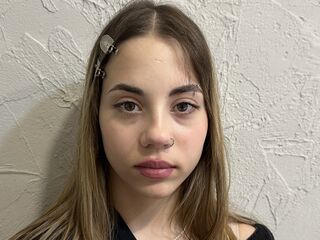 bedroom livecam MiaChoo