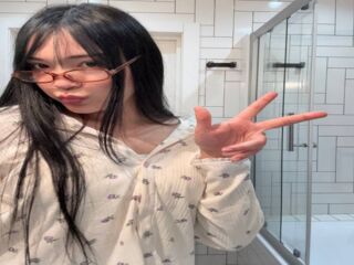 web cam show MilaEva