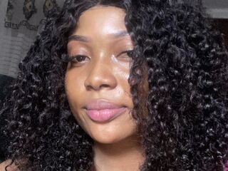 hot cam girl masturbating with vibrator MyerLucian