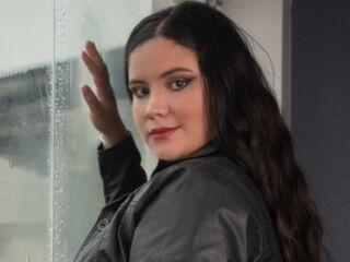 nude camgirl pic NahiaMonet