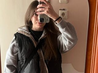 camslut masturbating NicoleInfinit