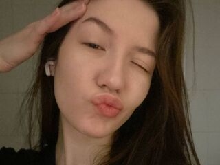 nude webcam girl photo NoemiMeservy