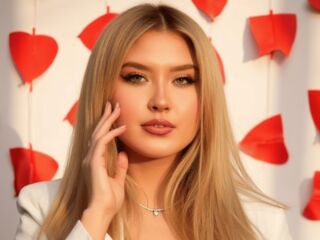 free nude webcam show RaisaMihaila