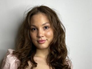 hot cam play RegenaCrichlow