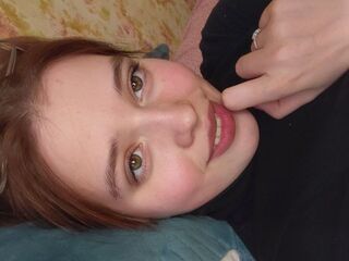 hot cam girl masturbating with dildo RosalieKukene