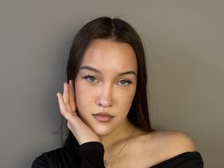 naked cam girl masturbating RosannShrier