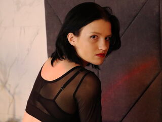 naked cam chatroom RowenBenson