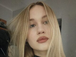hot sex cam SadieTandon