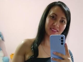 cam whore livesex SaraSwy