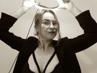 adult videochat room ScarletHanistom