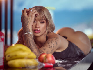 sexy camgirl picture ScarletThompsone