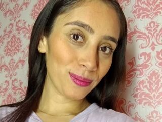 camgirl spreading pussy ScarlettMonns
