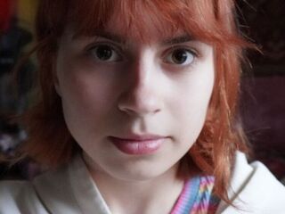 camslut SerafinaGoettl