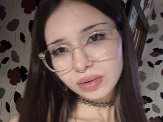 camwhore masturbating with sextoy ShennaUmali