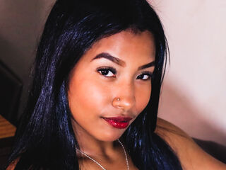 cam girl masturbating with vibrator SophiaMullera