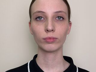 nude webcamgirl photo TenishaSherfey