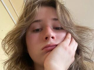 fingering TessTelles