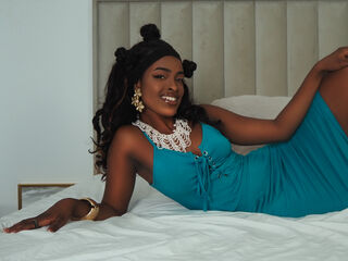 sex cam online TylaCherie