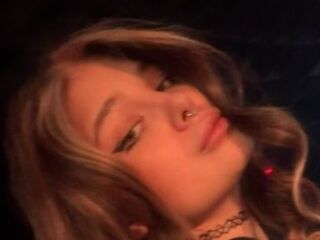 sexy camgirl ViolaKerelina