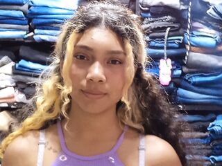 adult livecam ZoeFletcher